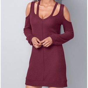 CUT OUT DETAIL LOUNGE DRESS 👗(Wine Color)